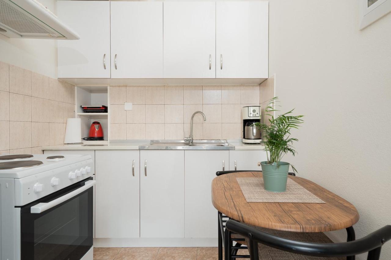 Mtc-Sfs Apartment By The Sea And Airport Porto Rafti Ngoại thất bức ảnh